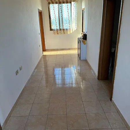 Karaj Apartamento