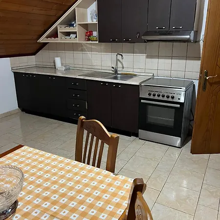 Karaj Apartmán